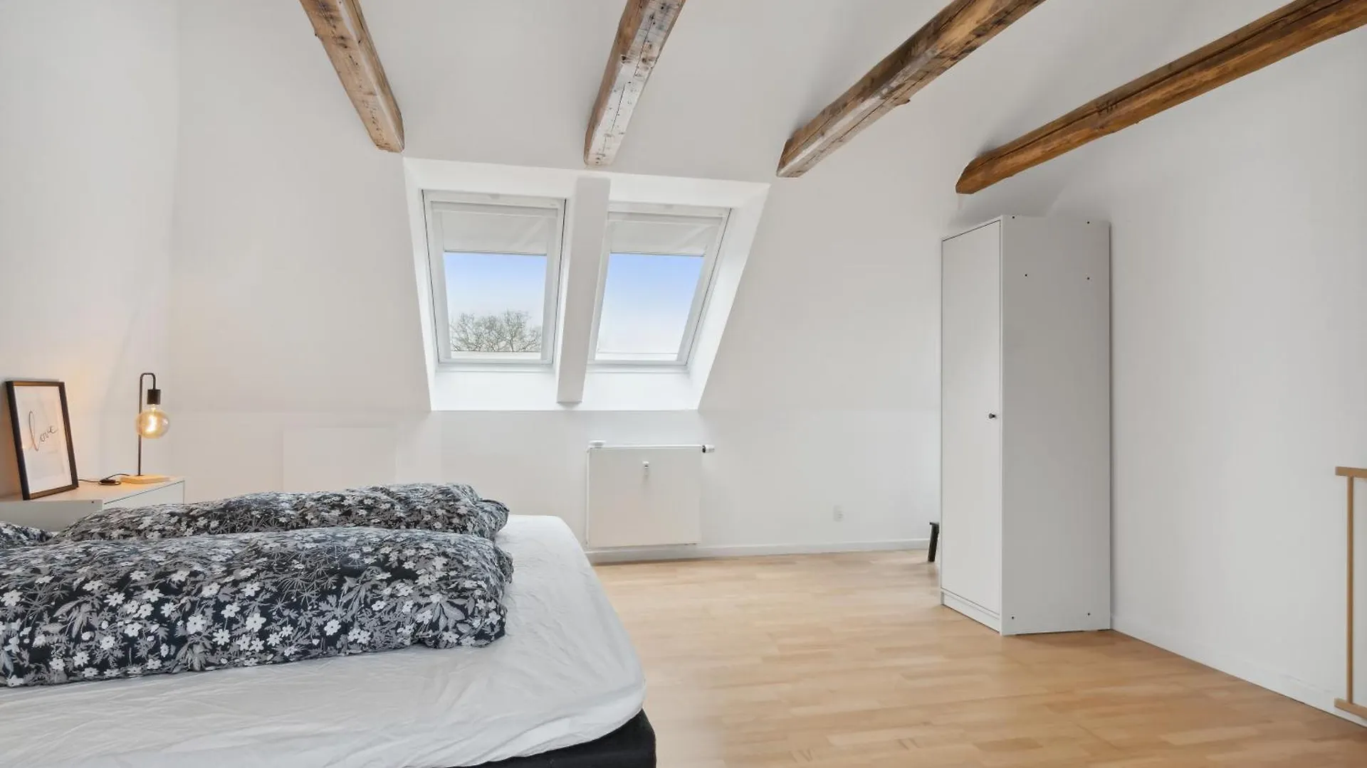Apartment Come Stay 2Br Lejlighed Naer Centrum & Togstation Aalborg